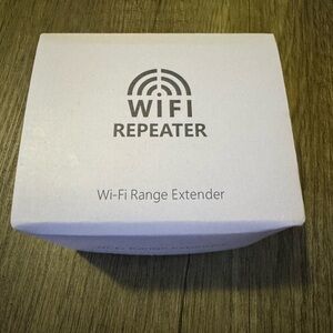 Wi-Fi Repeater Range Extender - White